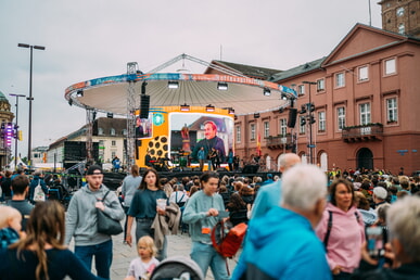 Hoffnungsfestival in Karlsruhe: Wo Hoffnung Herzen entfacht und Gemeinschaft lebendig wird